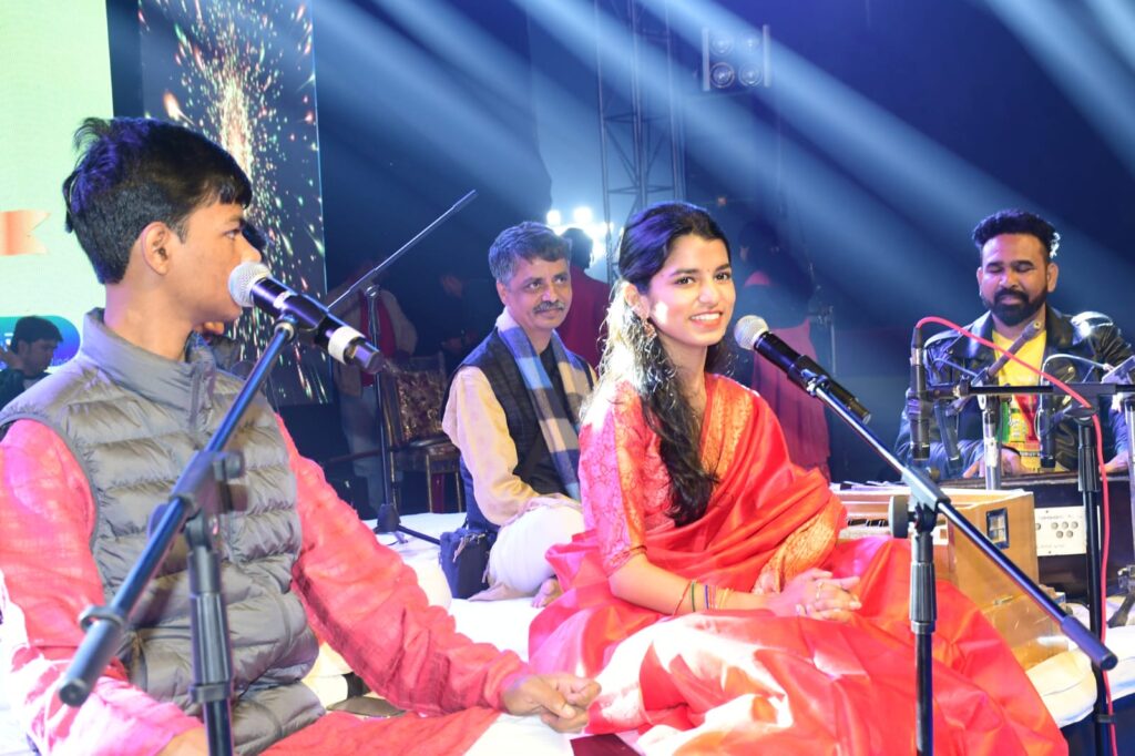 Perform Maithili Thakur in Bokaro